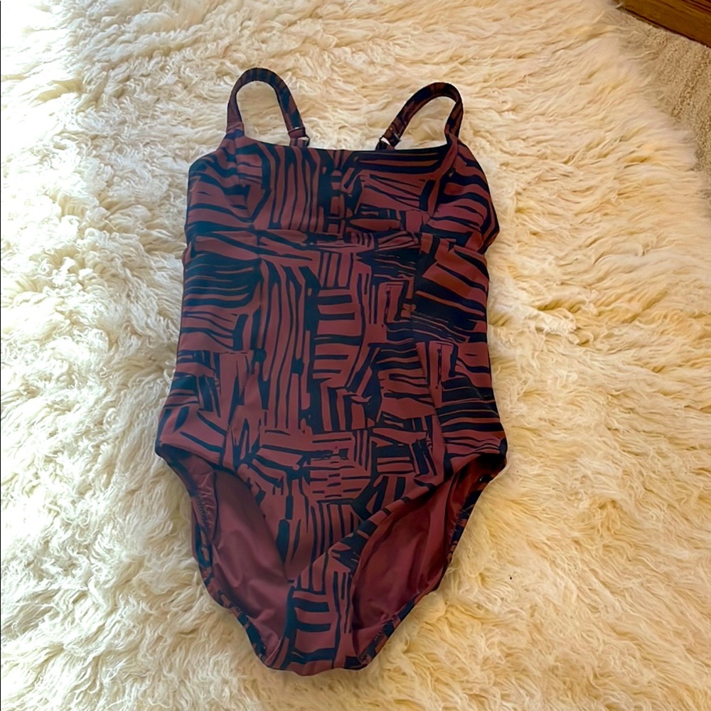 Athleta one piece swimsuit, size small